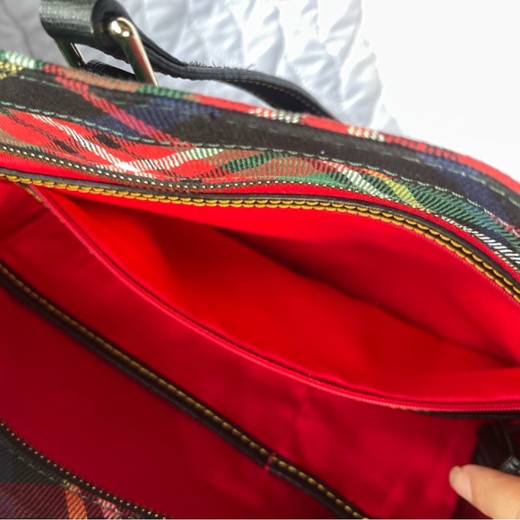 Dooney & Bourke Tartan Plaid Richmond Shopper Bag Tote Black Red Green 2 Handle - Picture 10 of 14